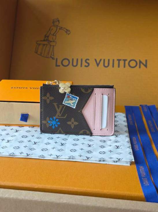 Picture of Louis Vuitton Wallets _SKUfw213256954fw